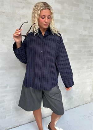 Fie skjorte Navy/Black Boii Studios 